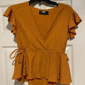 MinkPink Ruffled Sleeve Blouse